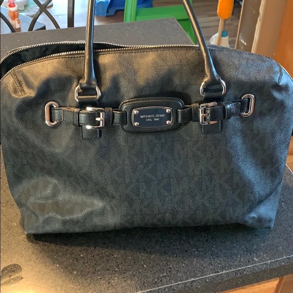 Black Michael kors bag - Picture 1 of 4